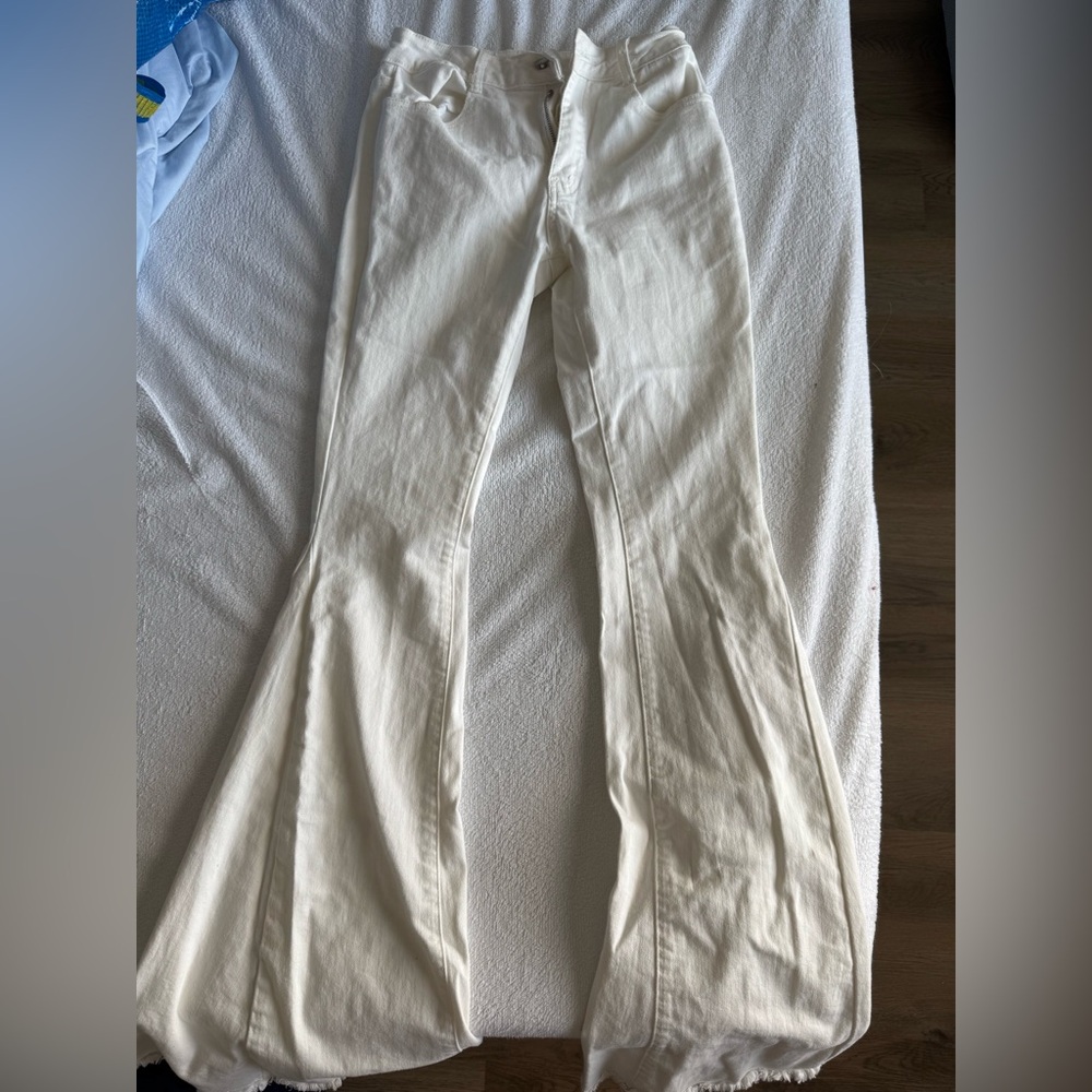 Altar'd State Women’s White Flair Jeans